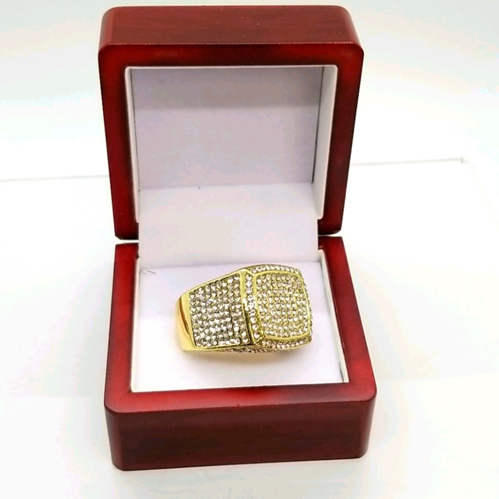 Mans ring